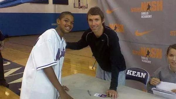 伦的行为开 伦的行为开