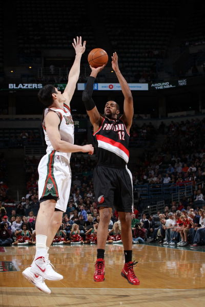 纷纷加入 纷纷加入